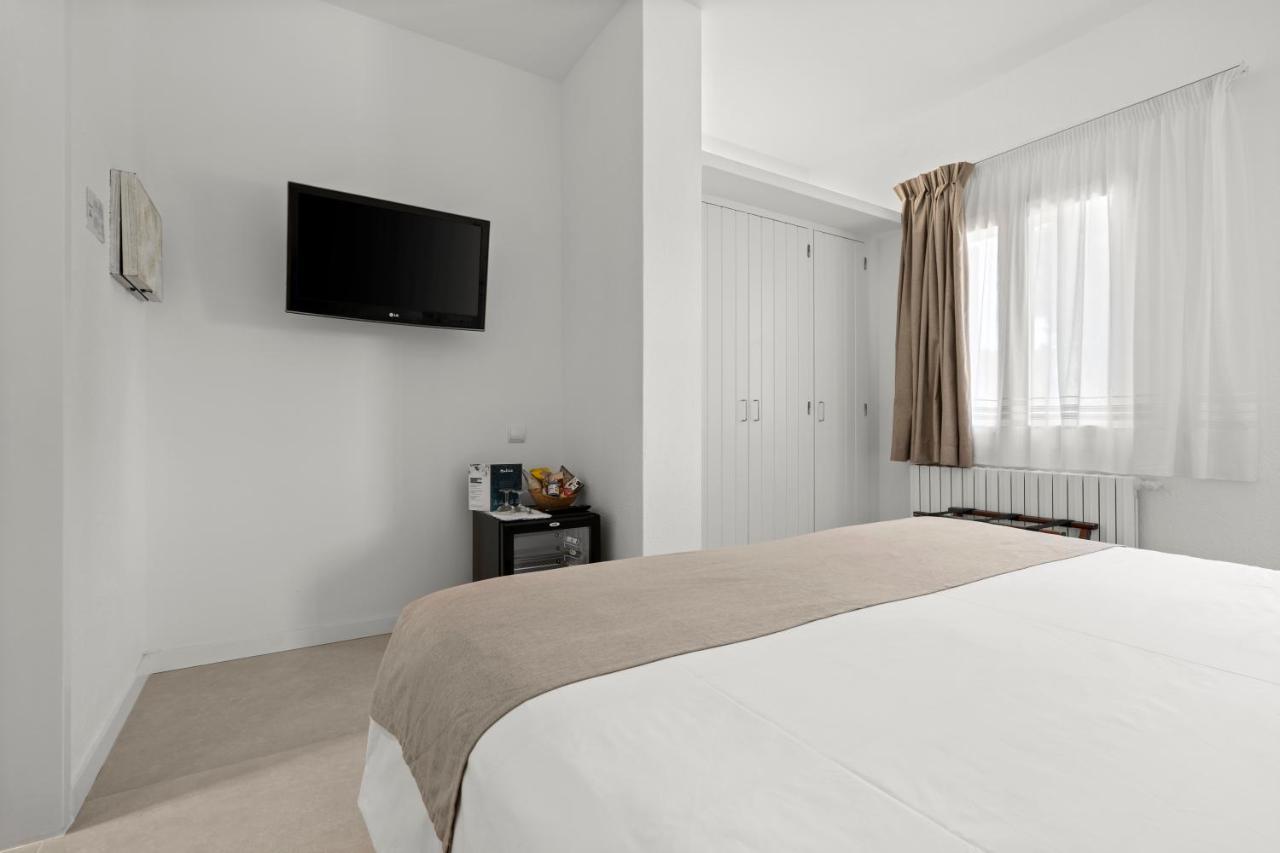 Hotel Calina Cadaques Exterior photo