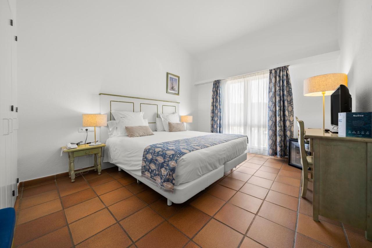 Hotel Calina Cadaques Exterior photo