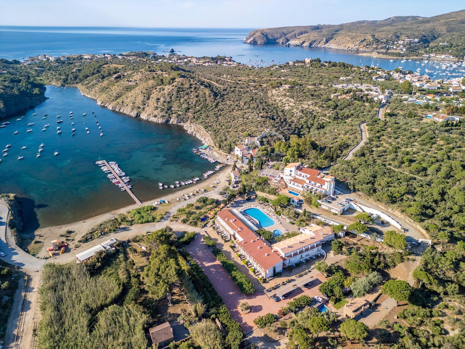 Hotel Calina Cadaques Exterior photo