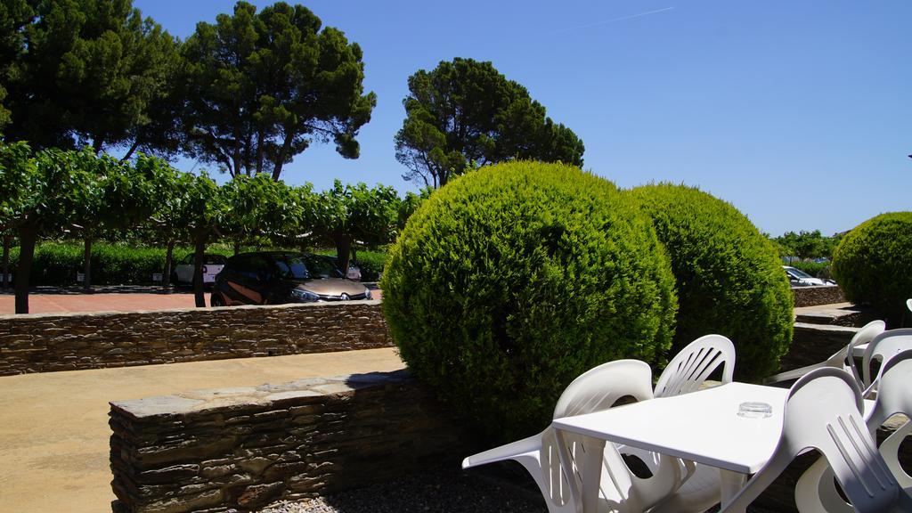 Hotel Calina Cadaques Exterior photo