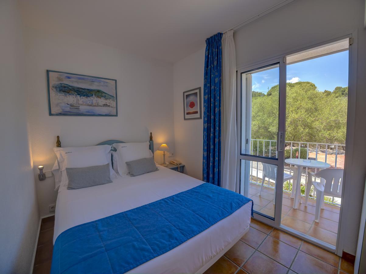 Hotel Calina Cadaques Exterior photo