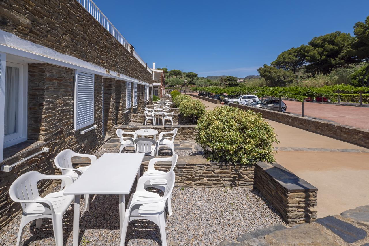 Hotel Calina Cadaques Exterior photo
